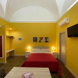 vecchia-ognina-apartments-discover-catania.catania-hotels.net/