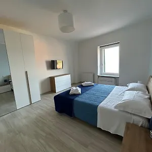 casa-vacanze-merletto.hotelitalianriviera.com/